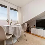Olive With Wonderful Sea View - 5 Min To Punat