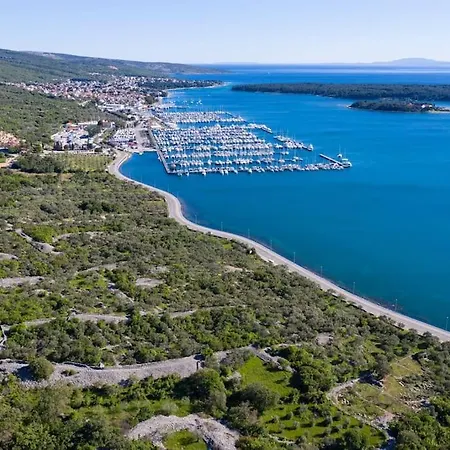 Olive With Wonderful Sea View - 500 M From Appartement