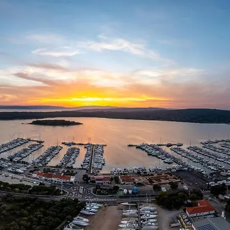 Olive With Wonderful Sea View - 500 M From *