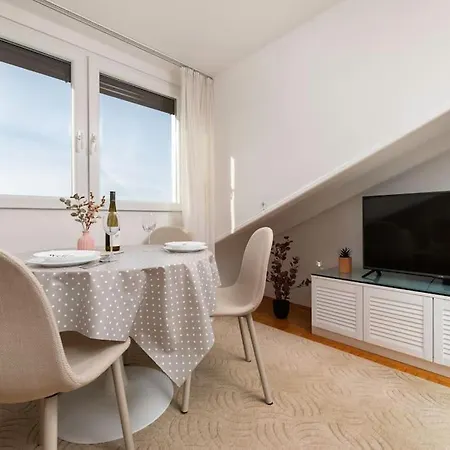 Olive With Wonderful Sea View - 500 M From Punat