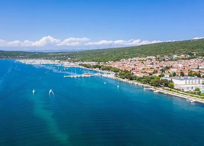 Daire Olive With Wonderful Sea View - 500 M From Punat